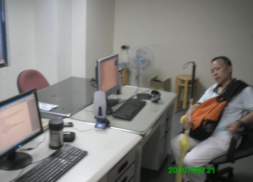 照片：現場參與者透過Skype和Co-life參與討論