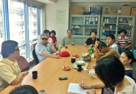柯明期老師與現場參與者熱烈互動