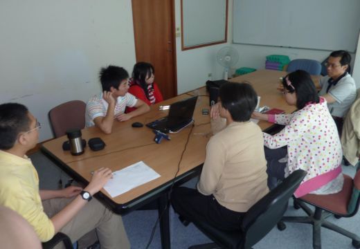 透過skype網路電話和Co-life平台連線情況